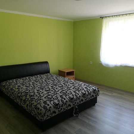 Апартаменты Valentina Apartmanhaz Богач Экстерьер фото