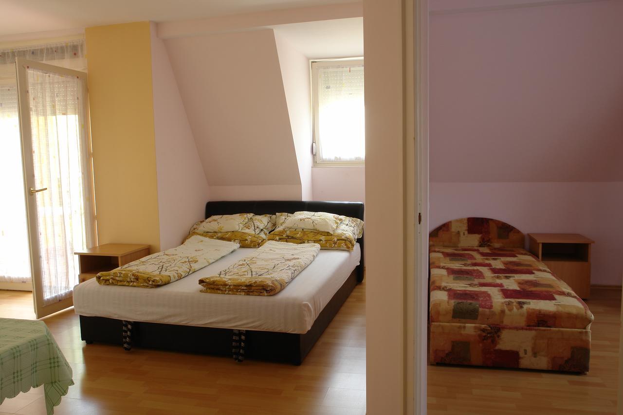 Апартаменты Valentina Apartmanhaz Богач Экстерьер фото