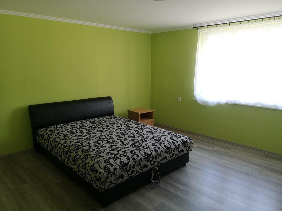 Апартаменты Valentina Apartmanhaz Богач Экстерьер фото